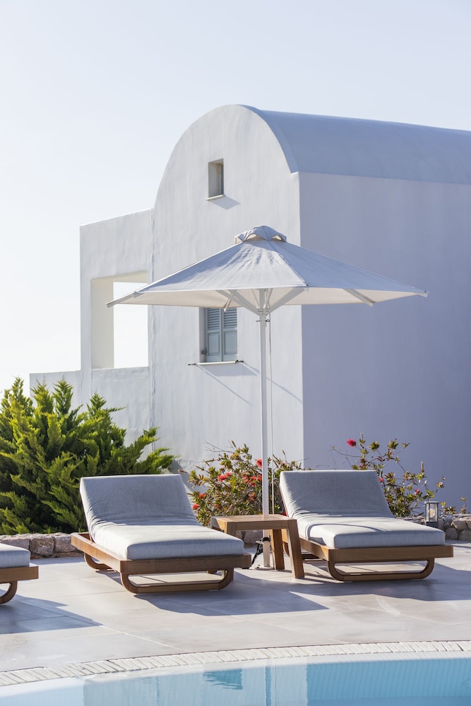 Astro Palace Hotel & Spa — Hotel building in Karterados, South Aegean