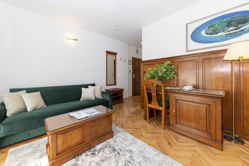 Heritage Hotel Tisno — Hotel rooms in Tisno, Šibenik-Knin