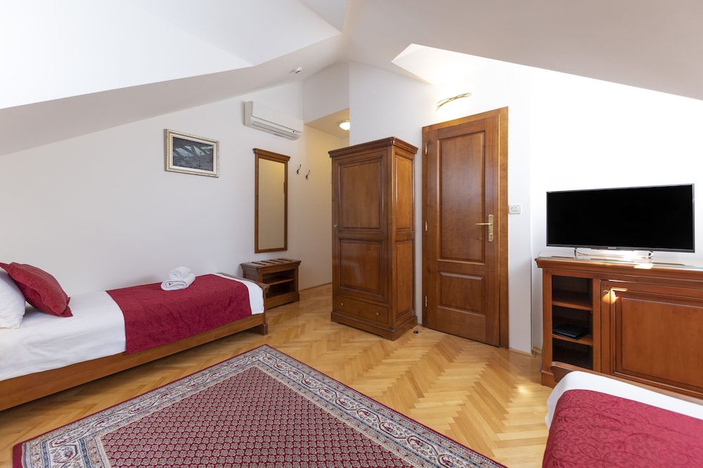 Heritage Hotel Tisno — Hotel rooms in Tisno, Šibenik-Knin