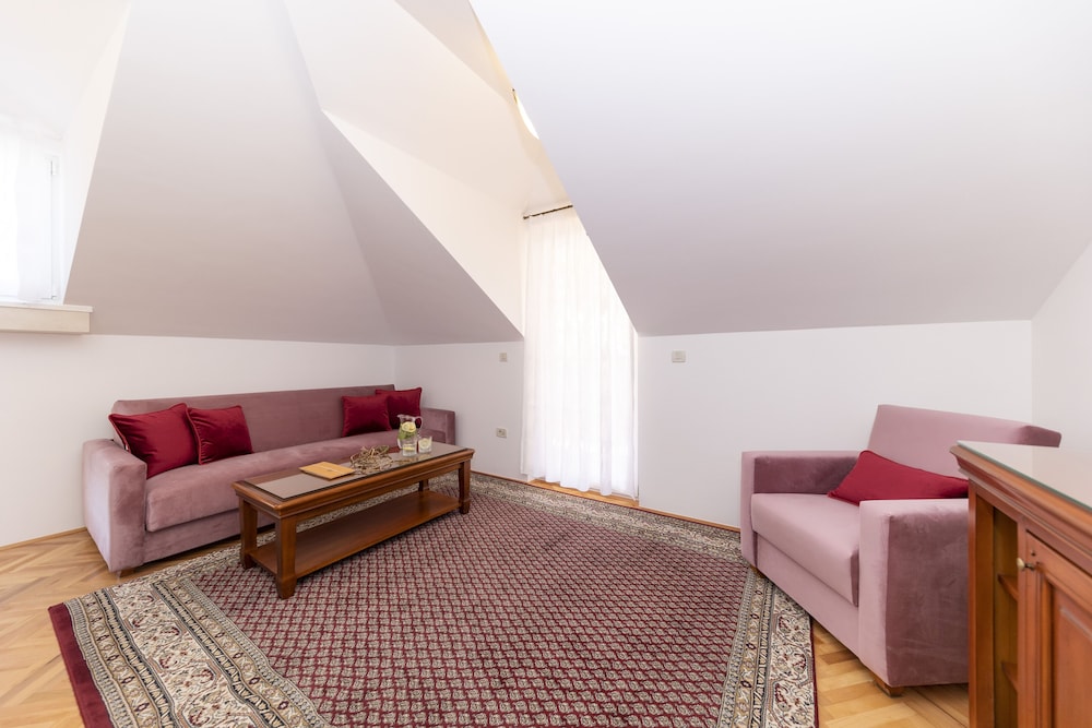 Heritage Hotel Tisno — Hotel rooms in Tisno, Šibenik-Knin