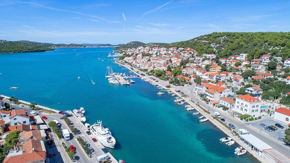 Heritage Hotel Tisno — Attractions in the area in Tisno, Šibenik-Knin