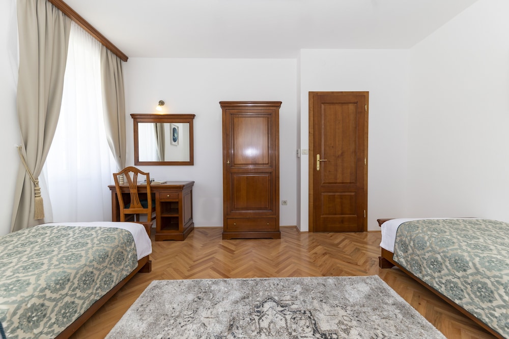 Heritage Hotel Tisno — Hotel rooms in Tisno, Šibenik-Knin