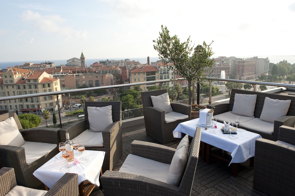 Hôtel Aston La Scala — Restaurant & bars in Nice, Provence-Alpes-Cote d'Azur