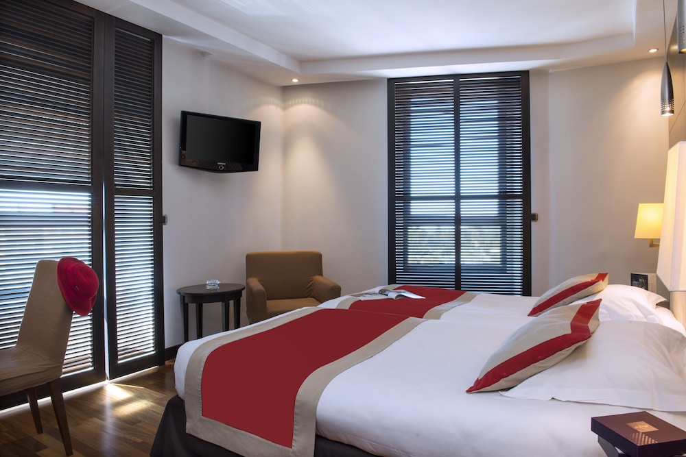 Hôtel Aston La Scala — Hotel rooms in Nice, Provence-Alpes-Cote d'Azur