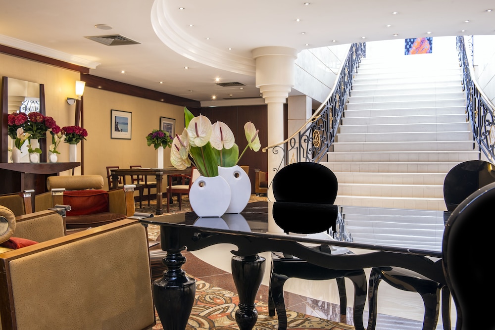 Hôtel Aston La Scala — Restaurant & bars in Nice, Provence-Alpes-Cote d'Azur