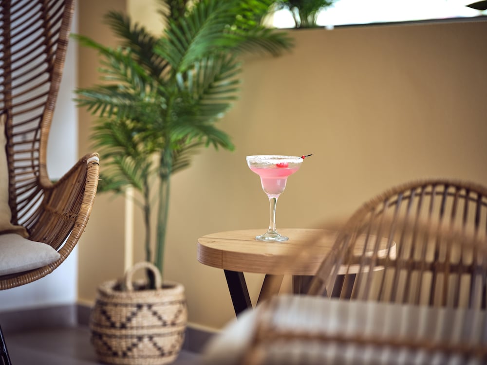 Cactus Hotel — Restaurant & bars in Laganas, Ionian Islands