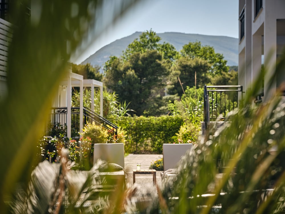 Cactus Hotel — Hotel building in Laganas, Ionian Islands