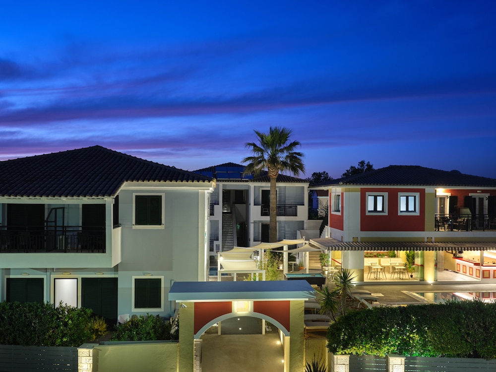 Cactus Hotel — Hotel building in Laganas, Ionian Islands