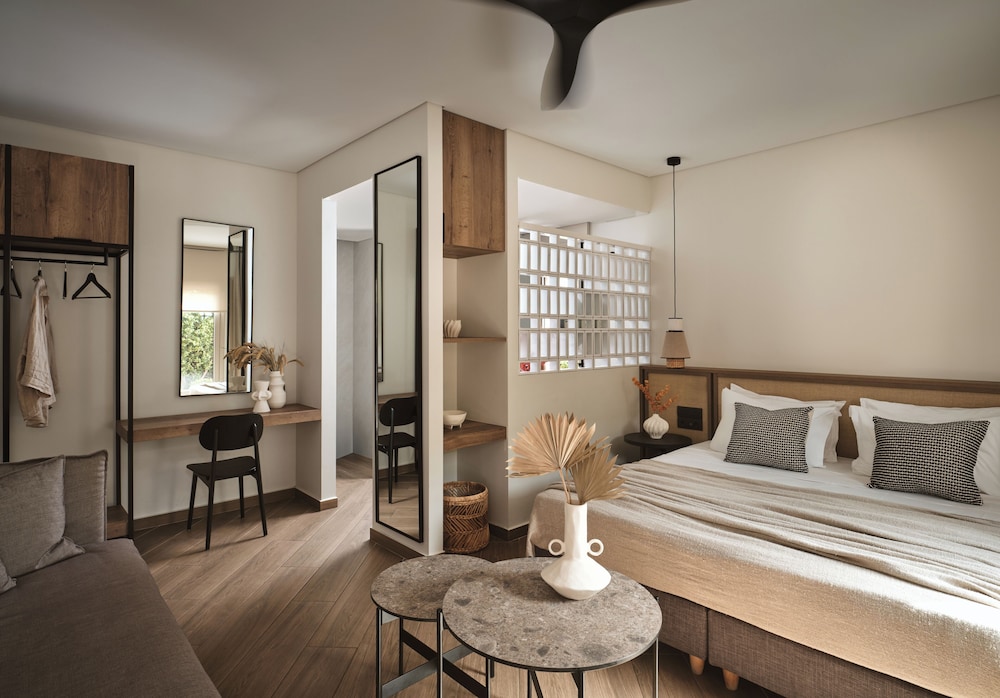 Cactus Hotel — Hotel rooms in Laganas, Ionian Islands