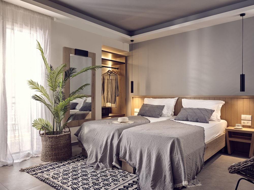 Cactus Hotel — Hotel rooms in Laganas, Ionian Islands