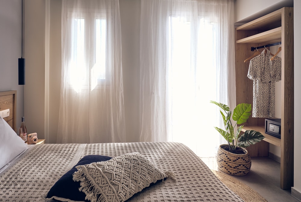 Cactus Hotel — Hotel rooms in Laganas, Ionian Islands