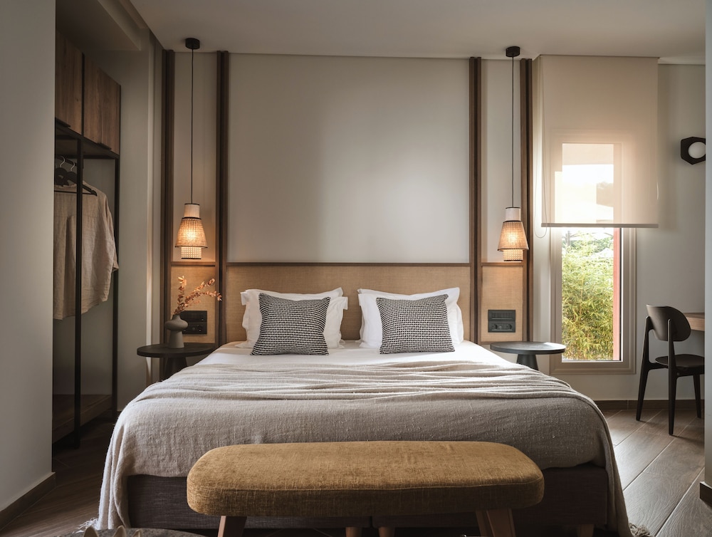 Cactus Hotel — Hotel rooms in Laganas, Ionian Islands
