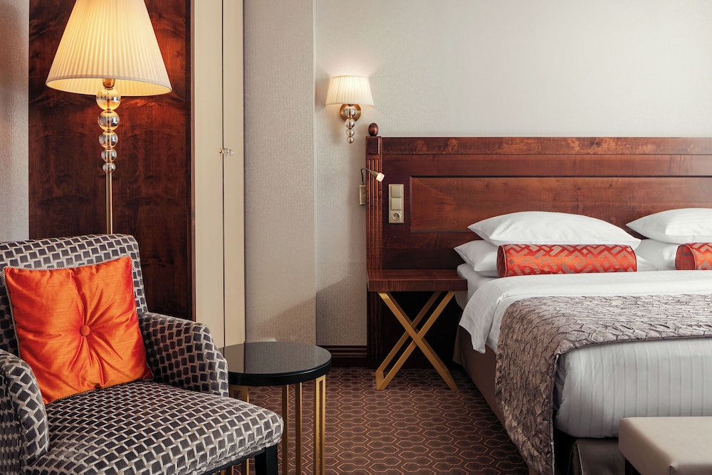 Cosmopolitan Hotel Prague — Hotel rooms in Prague, Prague