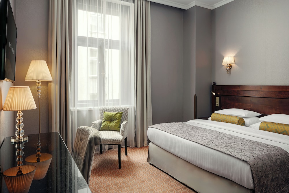 Cosmopolitan Hotel Prague — Hotel rooms in Prague, Prague