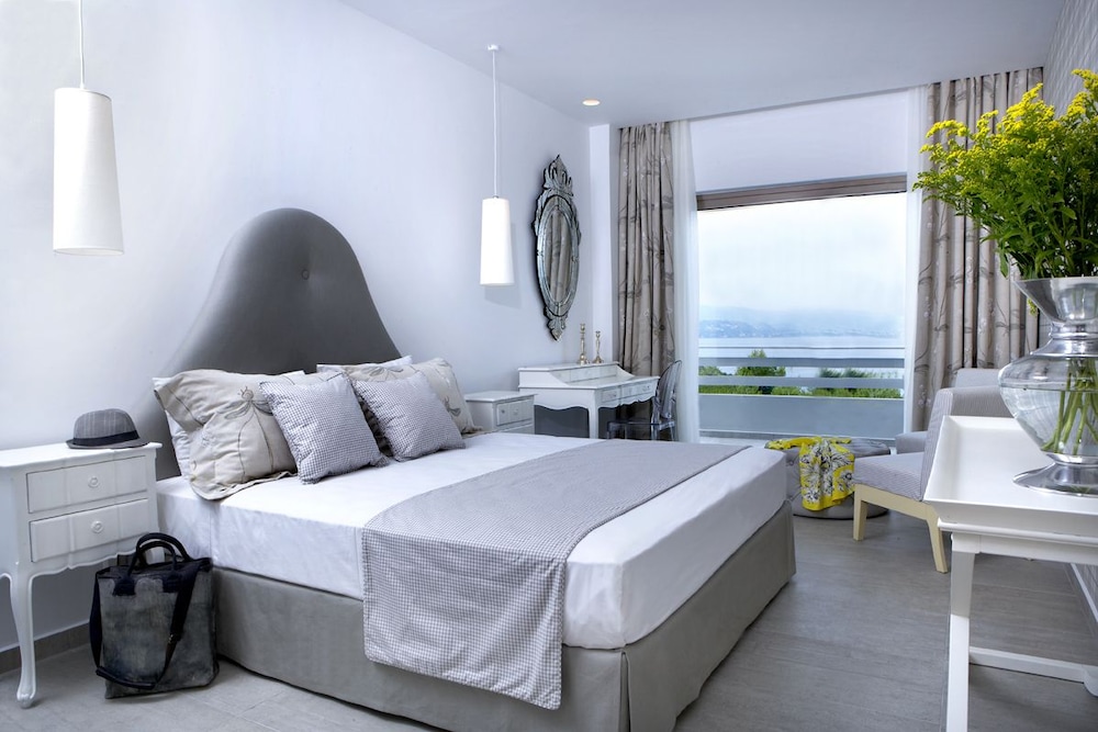 Thalassa Boutique Hotel - Adults Only — Hotel rooms in Lassi, Ionian Islands