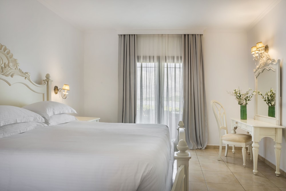 Thalassa Boutique Hotel - Adults Only — Hotel rooms in Lassi, Ionian Islands