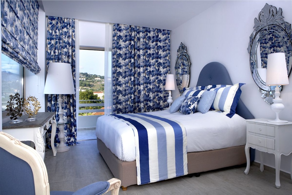Thalassa Boutique Hotel - Adults Only — Hotel rooms in Lassi, Ionian Islands