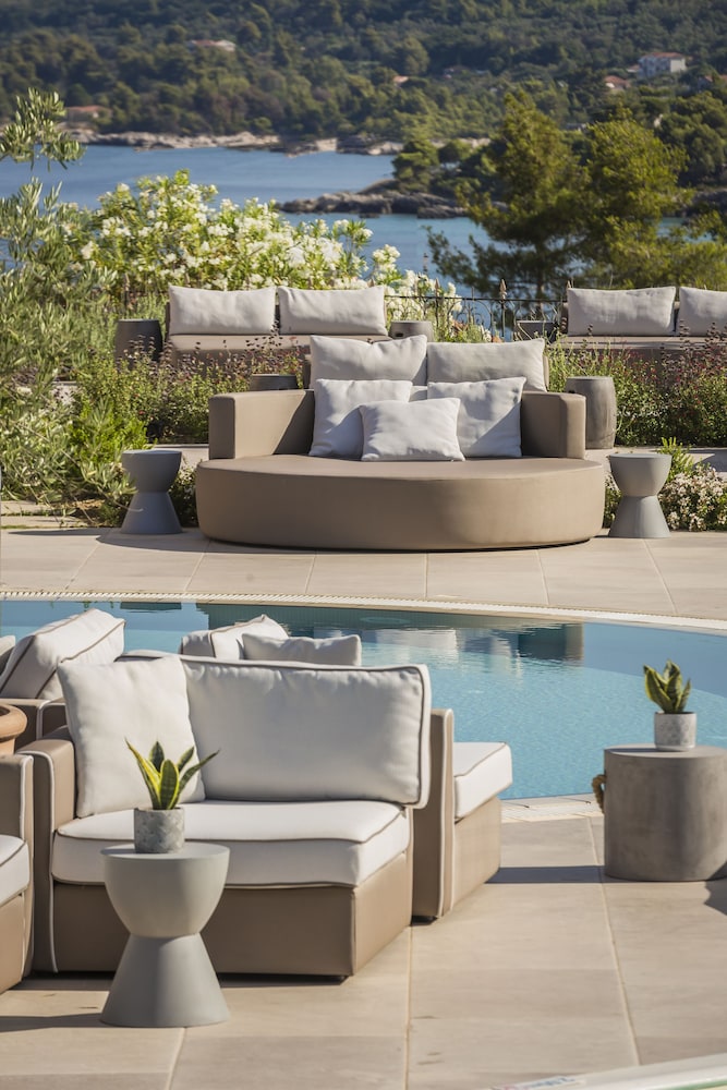 Thalassa Boutique Hotel - Adults Only — Swimming pool in Lassi, Ionian Islands