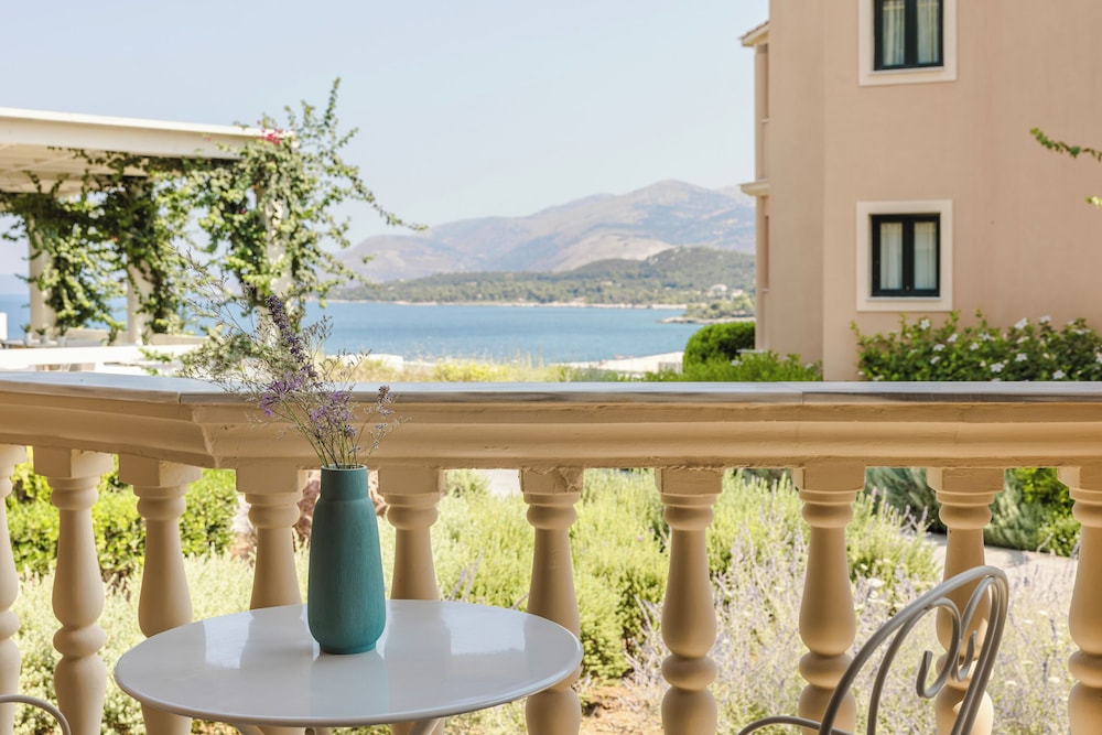 Thalassa Boutique Hotel - Adults Only — Hotel building in Lassi, Ionian Islands