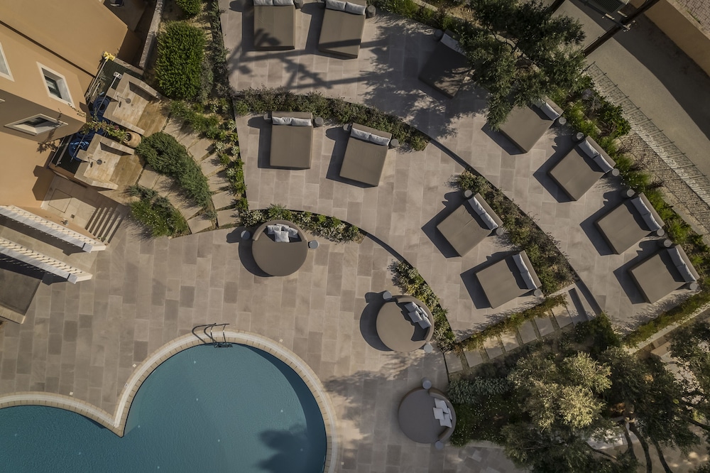 Thalassa Boutique Hotel - Adults Only — Swimming pool in Lassi, Ionian Islands