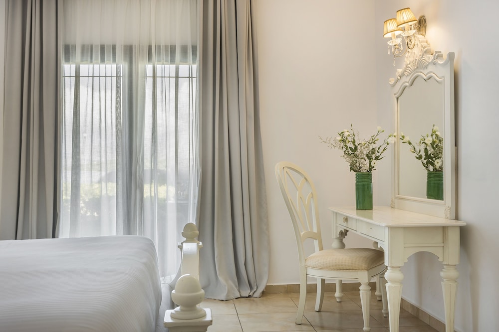 Thalassa Boutique Hotel - Adults Only — Hotel rooms in Lassi, Ionian Islands