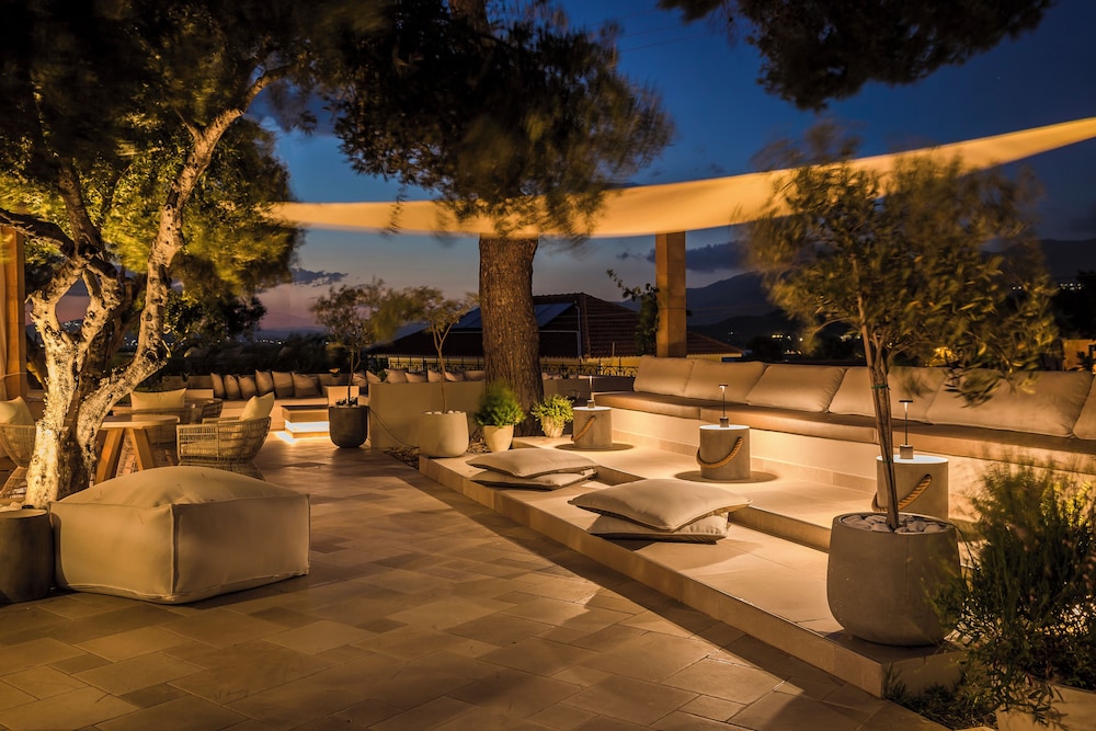 Thalassa Boutique Hotel - Adults Only — Restaurant & bars in Lassi, Ionian Islands
