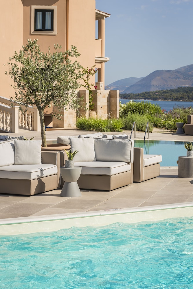 Thalassa Boutique Hotel - Adults Only — Swimming pool in Lassi, Ionian Islands