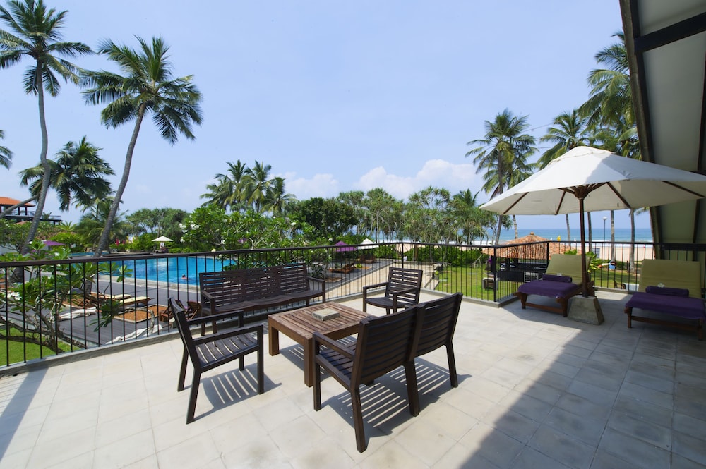 Thaala Bentota — Swimming pool in Bentota