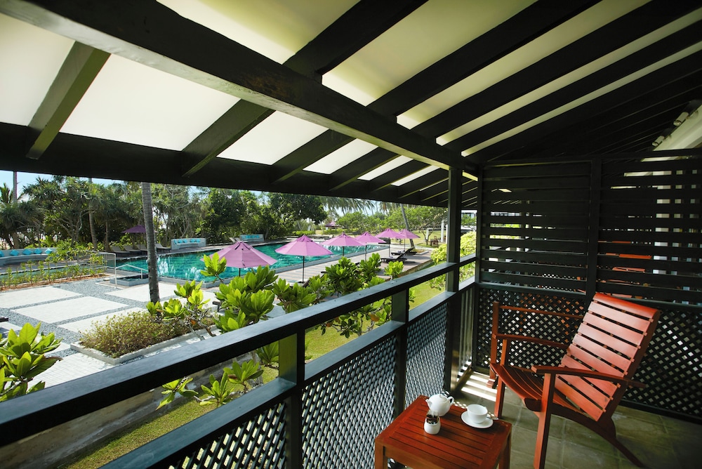Thaala Bentota — Swimming pool in Bentota