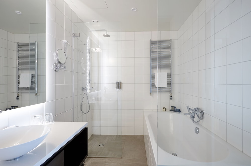 Fosshotel Reykjavik — Hotel rooms in Reykjavik, Capital Region
