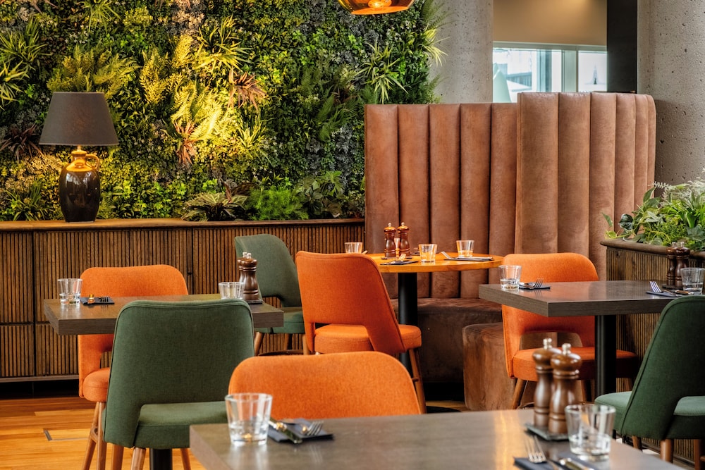 Fosshotel Reykjavik — Restaurant & bars in Reykjavik, Capital Region