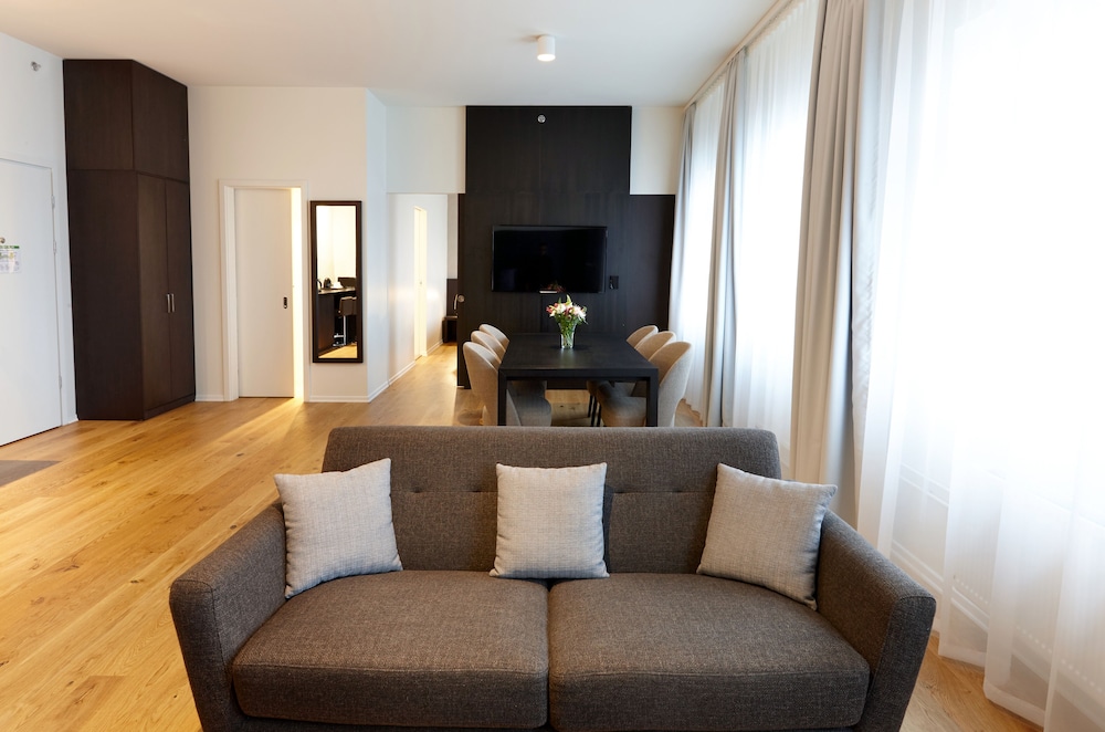 Fosshotel Reykjavik — Hotel rooms in Reykjavik, Capital Region
