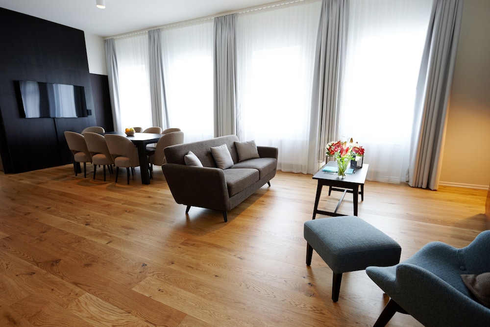 Fosshotel Reykjavik — Hotel rooms in Reykjavik, Capital Region