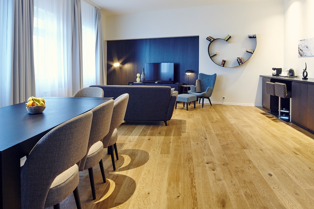 Fosshotel Reykjavik — Hotel rooms in Reykjavik, Capital Region