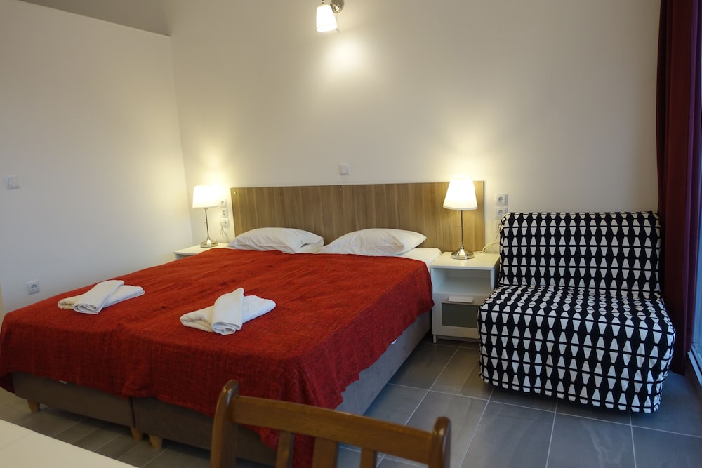 Hotel Rene — Hotel rooms in Skiathos, Thessaly