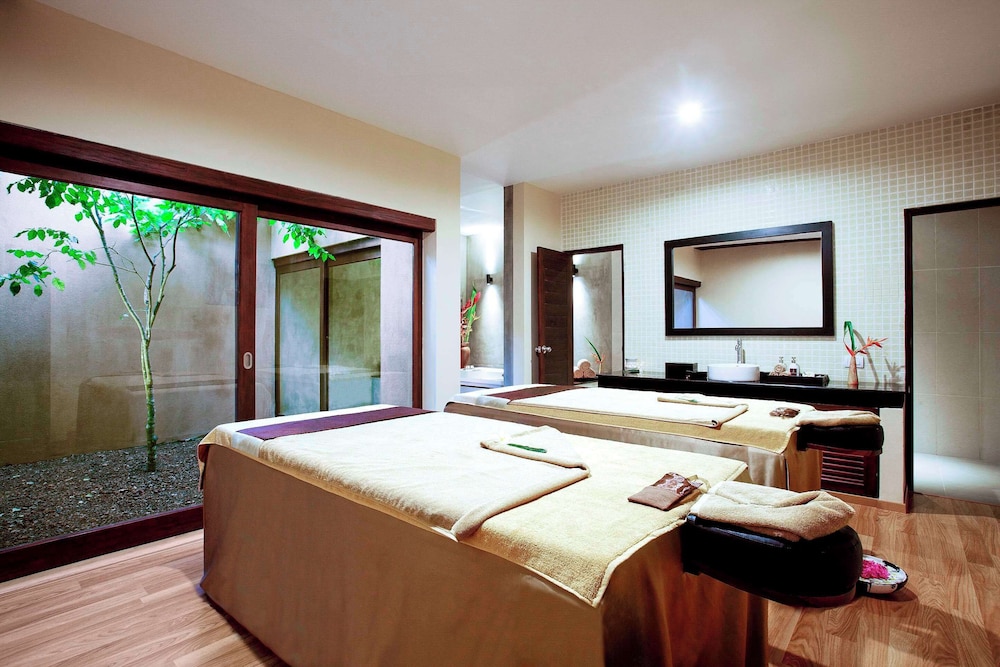 Pullman Bentota Resort and Spa — Hotel rooms in Bentota