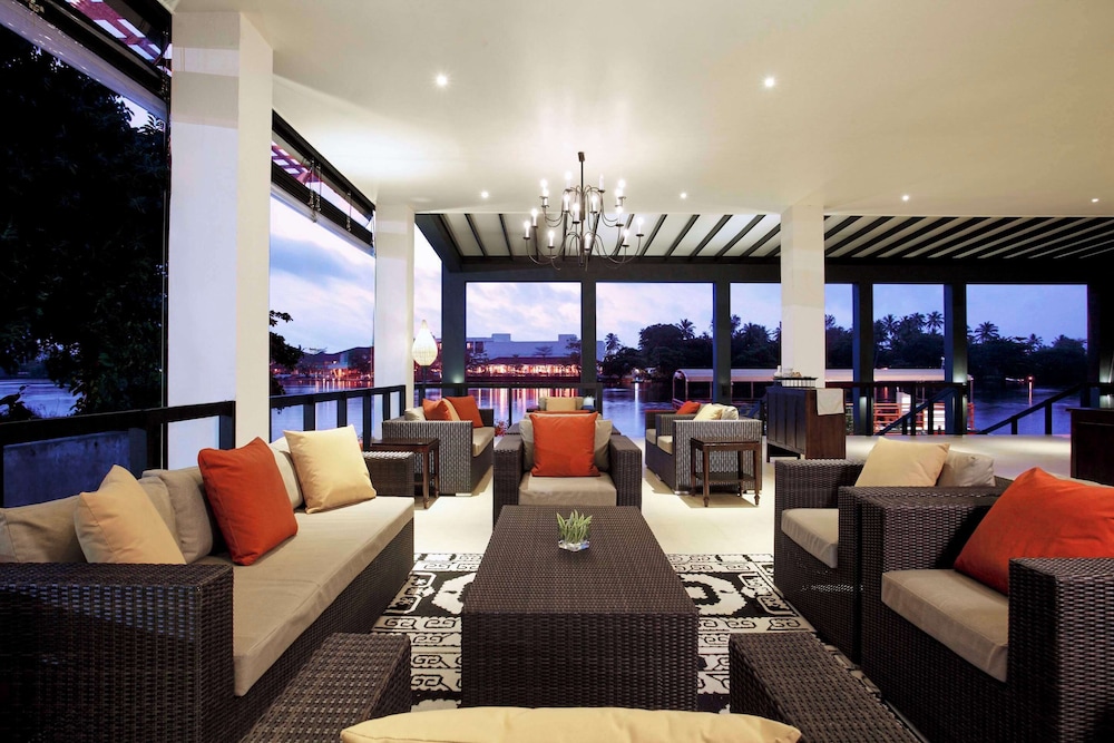 Pullman Bentota Resort and Spa — Restaurant & bars in Bentota