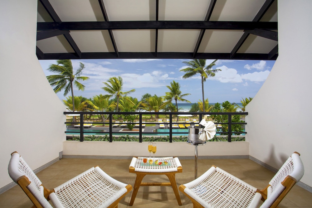 Pullman Bentota Resort and Spa — Hotel rooms in Bentota