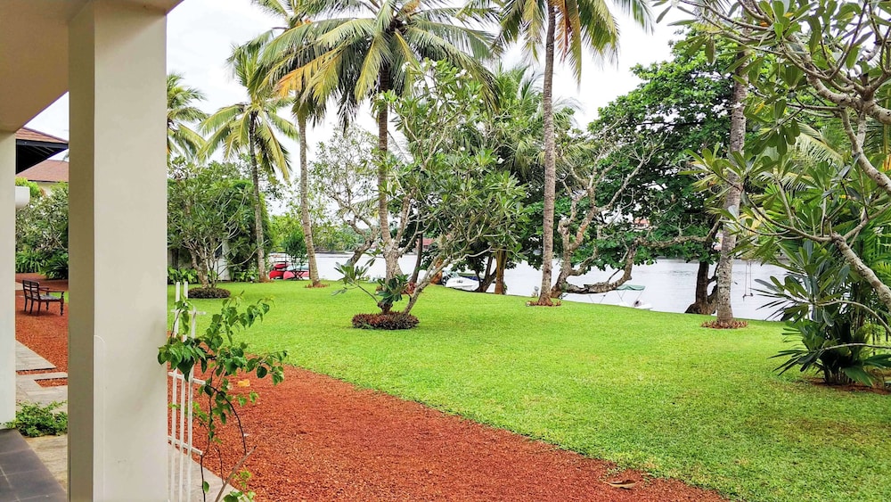 Pullman Bentota Resort and Spa — Attractions in the area in Bentota