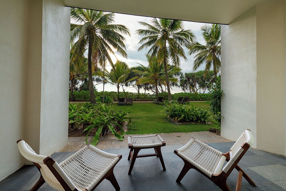 Pullman Bentota Resort and Spa — Hotel rooms in Bentota