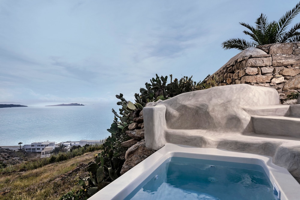 Boheme Mykonos Town - Small Luxury Hotels of the World — Swimming pool in Mykonos Town, South Aegean