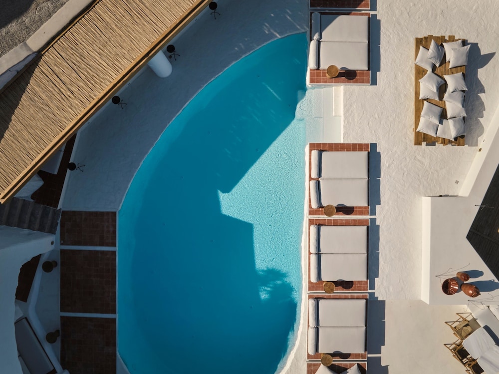 Boheme Mykonos Town - Small Luxury Hotels of the World — Swimming pool in Mykonos Town, South Aegean