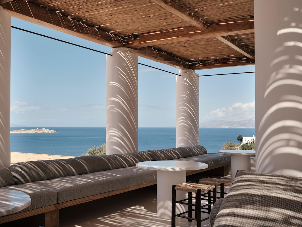 Boheme Mykonos Town - Small Luxury Hotels of the World — Restaurant & bars in Mykonos Town, South Aegean