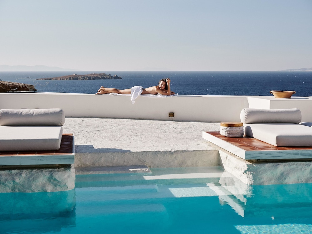Boheme Mykonos Town - Small Luxury Hotels of the World — Swimming pool in Mykonos Town, South Aegean