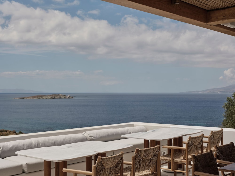 Boheme Mykonos Town - Small Luxury Hotels of the World — Restaurant & bars in Mykonos Town, South Aegean