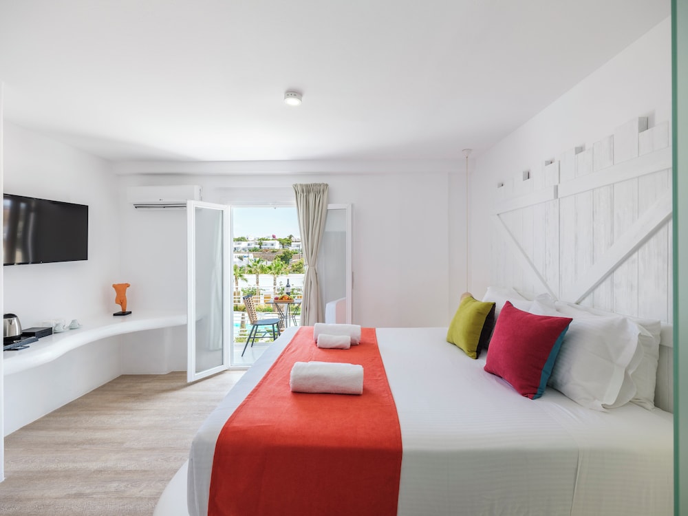 Axel Beach Mykonos - Adults Only — Hotel rooms in Mykonos Town, South Aegean