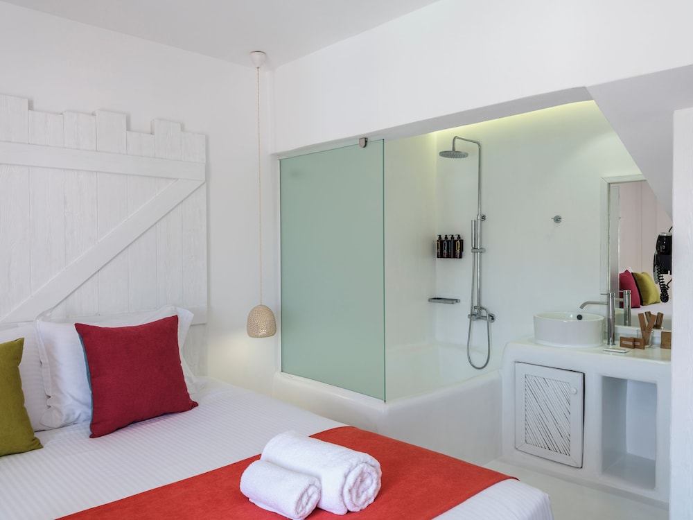 Axel Beach Mykonos - Adults Only — Hotel rooms in Mykonos Town, South Aegean