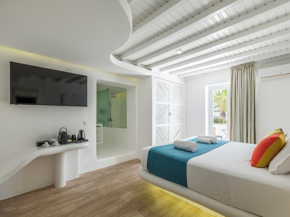 Axel Beach Mykonos - Adults Only — Hotel rooms in Mykonos Town, South Aegean