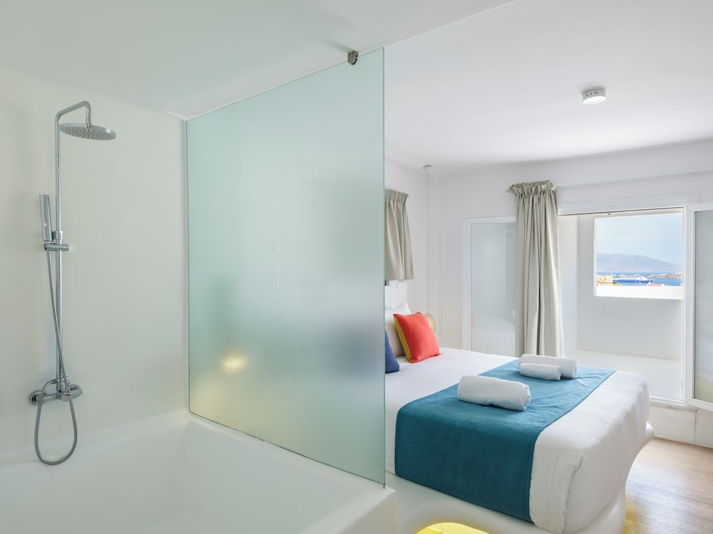 Axel Beach Mykonos - Adults Only — Hotel rooms in Mykonos Town, South Aegean