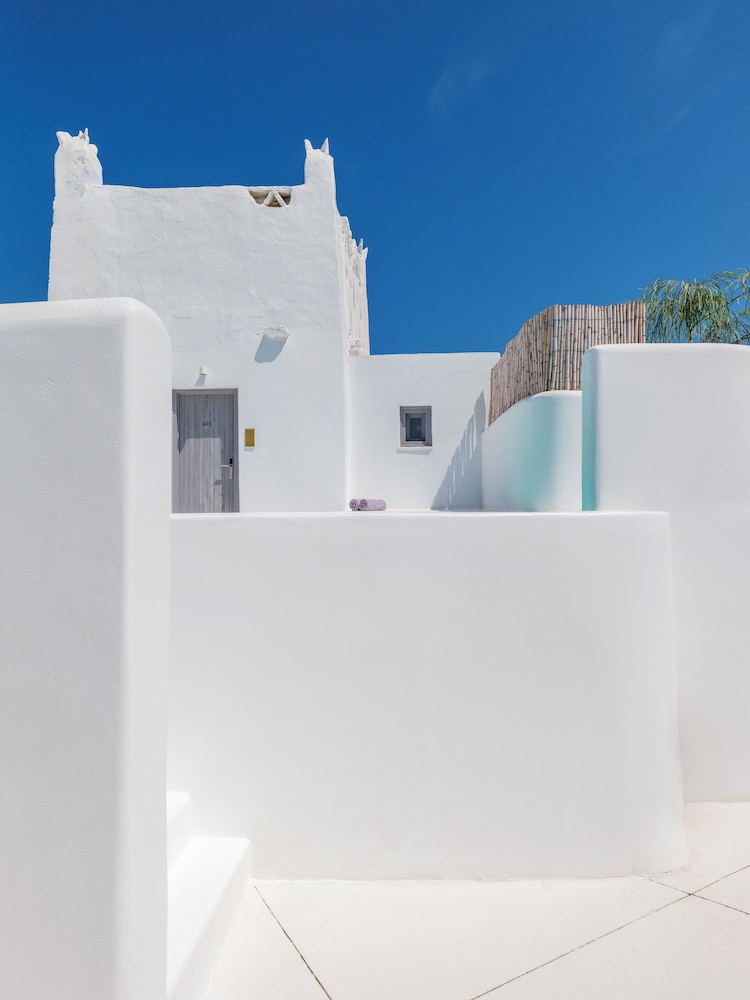Axel Beach Mykonos - Adults Only — Hotel building in Mykonos Town, South Aegean